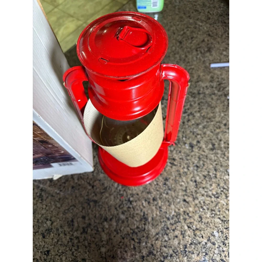 V&O Supreme No. 80 Red Kerosene Hurricane Lantern Vintage Style Oil Lamp New